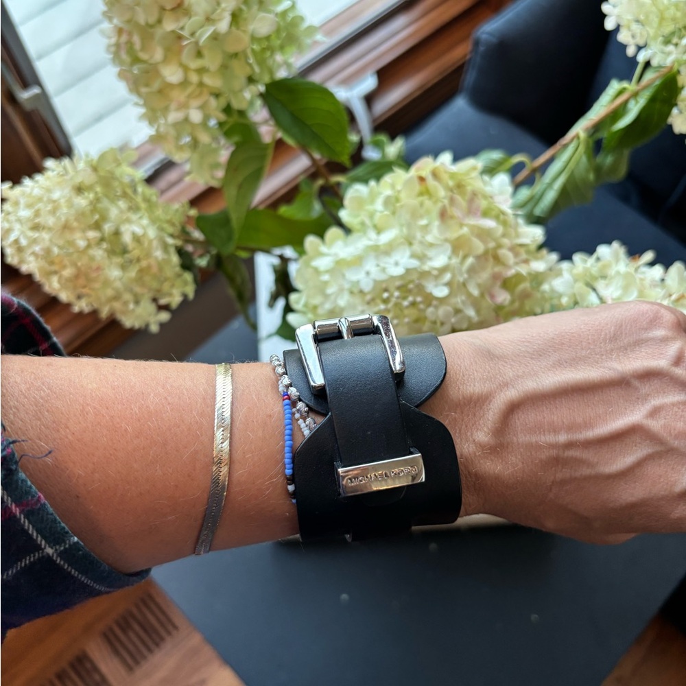 Michael Kors Black Leather Cuff Braclet - Picture 7 of 7